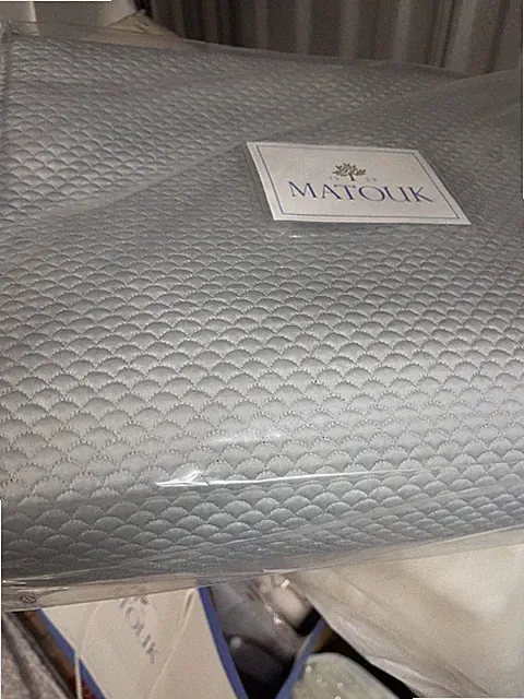 $750 Matouk Italy New 1pc Bed Cover Alba 600TC Sateen Pool 96”x99” LAST
