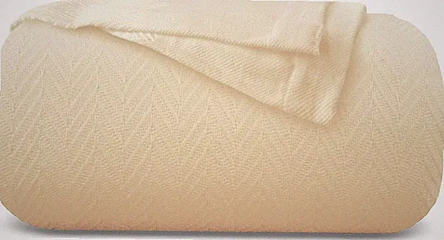 Luxury Ivory Cotton Queen Blanket - Soft Herringbone Throw for All Seasons