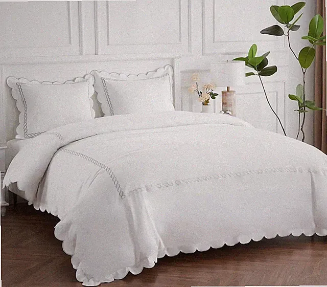 Mélange Home 600 TC sateen cotton Queen duvet set White With Grey Scallop Rope