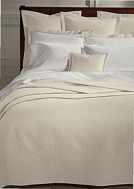 Ralph Lauren Argyle Sateen Quilt Coverlet Blanket Queen True Parchment $400