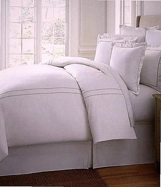 Southern Living Heirloom Sateen Comforter Full/Queen White Gorgeous $219 NIP