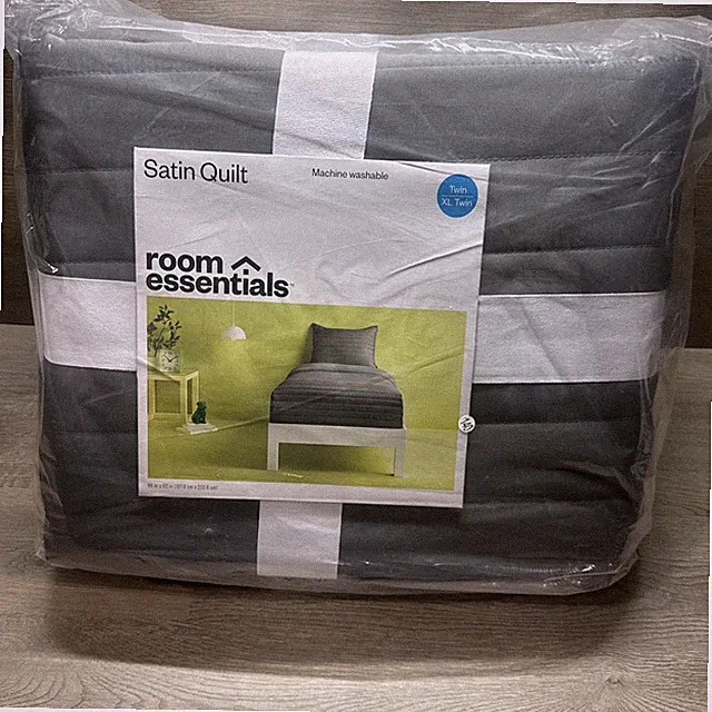 Twin/Twin Extra Long Satin Quilt Dark Gray - Room Essentials: Midweight Sateen